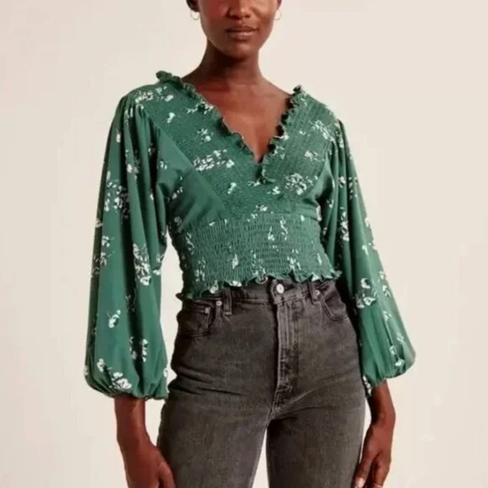 Abercrombie & Fitch Floral Smocked V Shaped Shirt